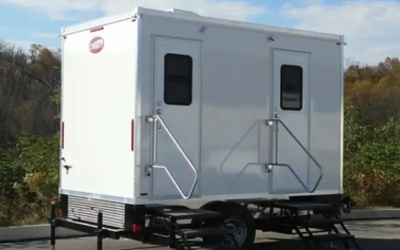 portable restroom rental